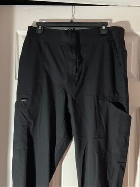 Landau Black women’s uniform Cargo Scrub Pants